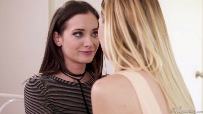 GIRLSWAY-AN EXPERT KISSER-XNXX93.COM