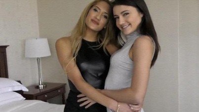 WOODMAN CASTING X-CHLOE AND ADRIA GROUP SEX CASTING-XNXX93.COM