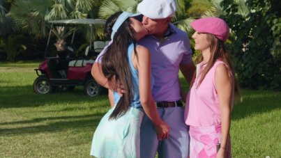 TWISTYS-PUBLIC THREESOME ON THE GOLF COURSE-XNXX93.COM