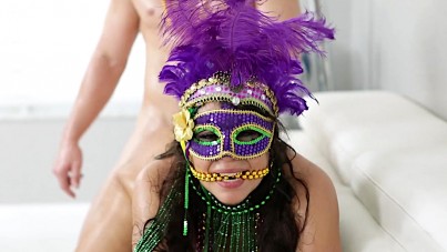MYLF-HAPPY MARDI GRAS TO ME! GOTMYLF-XNXX93.COM