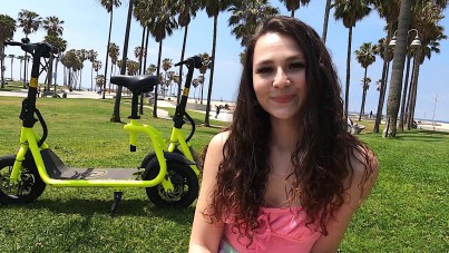 BANG-G STRING UNDER HER MINISKIRT, LIZ JORDAN-XNXX93.COM