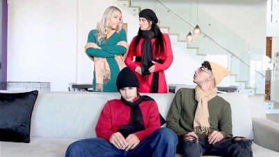 MOMSWAP-DON'T WORRY JUST SWAP!-XNXX93.COM