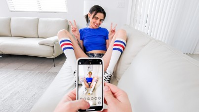 STEPSIBLINGSCAUGHT-STEPBRO IS A PERV AND IT MAKES ME WET-XNXX93.COM