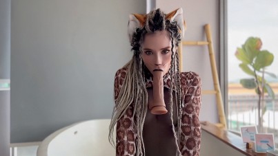 SWEETIEFOX-HUNTING FOR COCK-XNXX93.COM